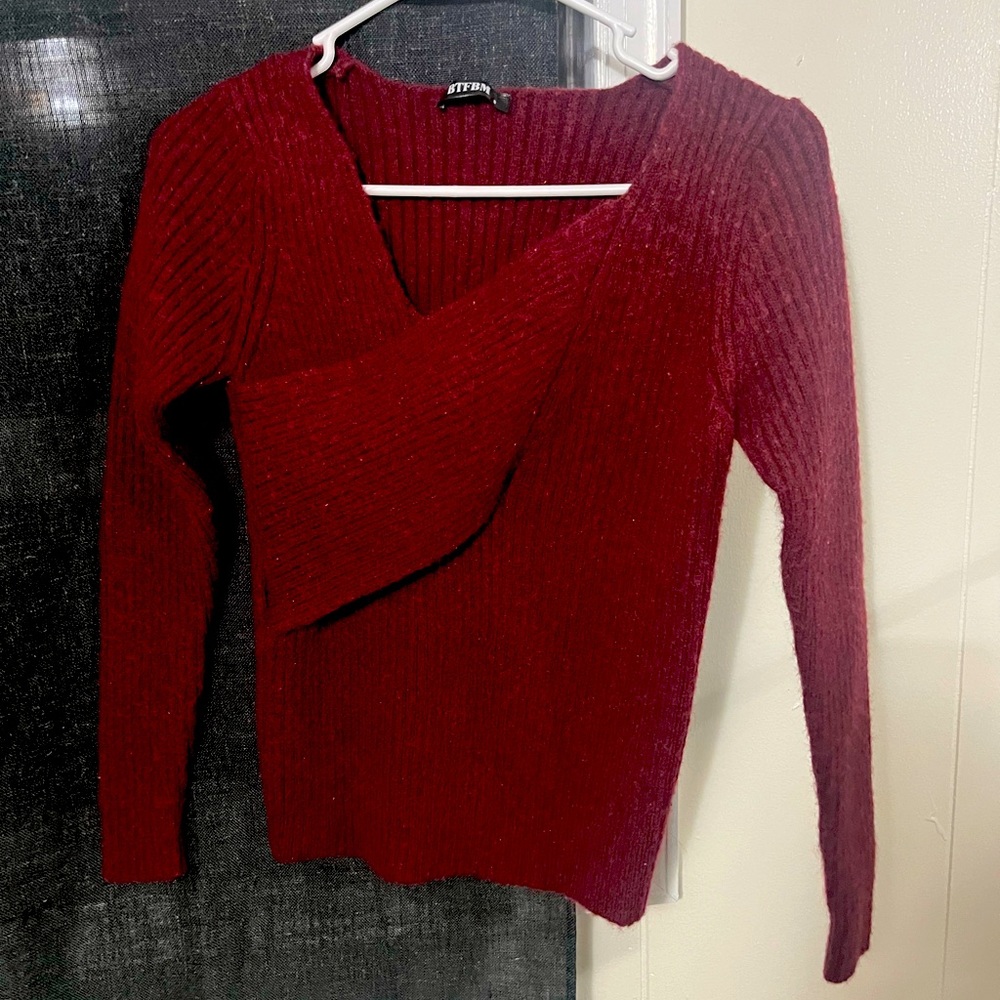 Size small women’s knit sweater.